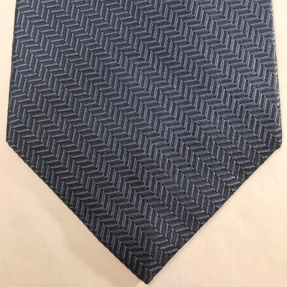 CHRISTIAN DIOR DESIGNER LUXURY ALL SILK TIE! NWOT! - Picture 8 of 8